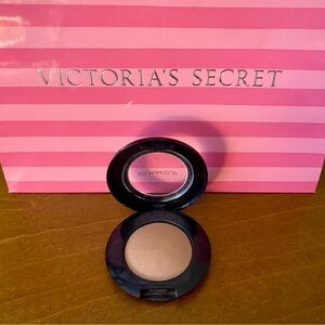 Victoria's Secret Bronzing Powder in Glowing
*Rare shade